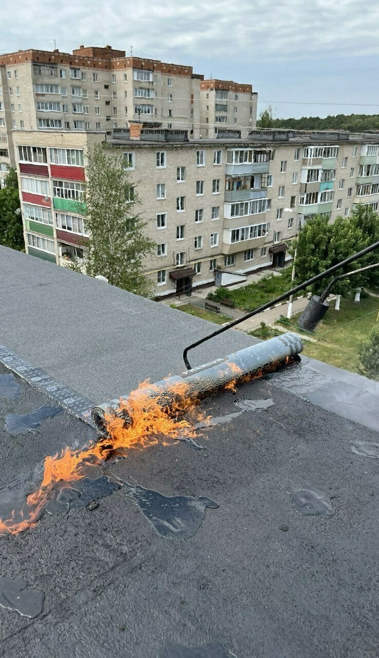 Устройство рулонной кровли